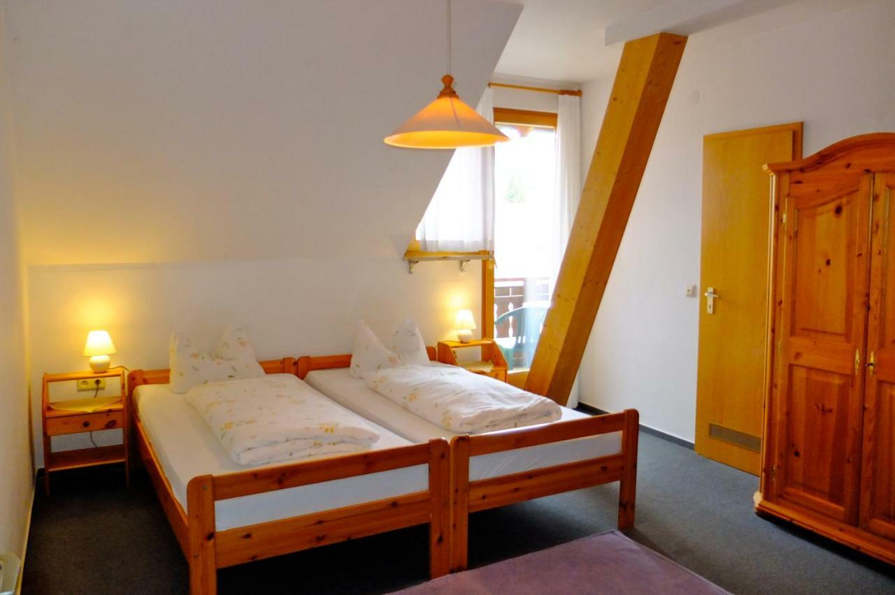 Hotel Loewen Kirchzarten Ngoại thất bức ảnh